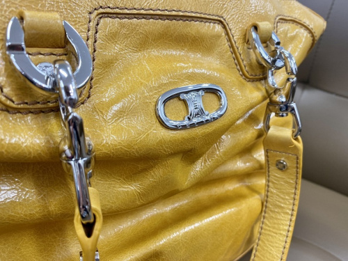 トートバッグのCELINE