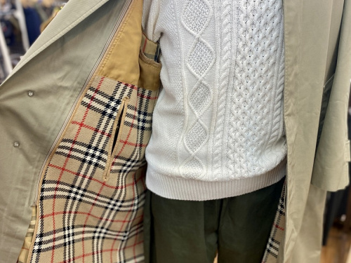 Burberry‛sのバーバリーズ