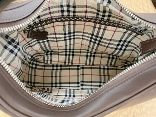 ショルダーバッグ