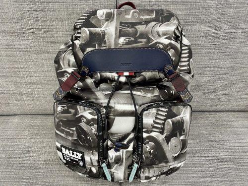 デイバッグ　のBALLY