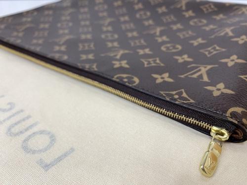 エテュイ・ヴォワヤージュMMのLOUIS VUITTON