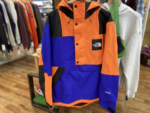 AGEシリーズのノースフェイス