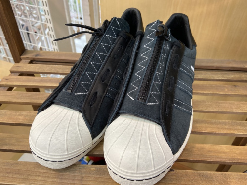 adidas×NEIGHBORHOODの靴