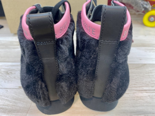 ショートブーツ