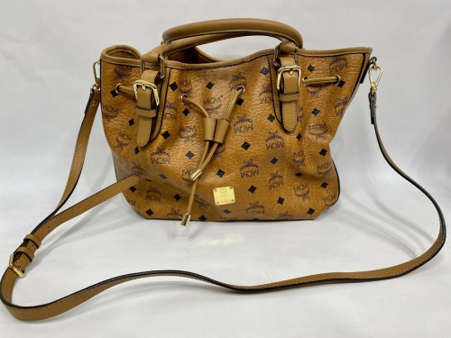 エムシーエムの2WAYショルダーバッグ