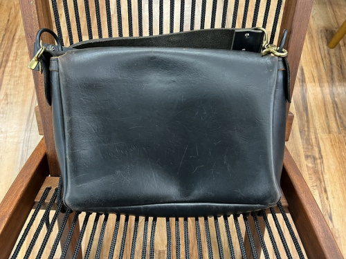 FERNAND LEATHERのフェルナンドレザー