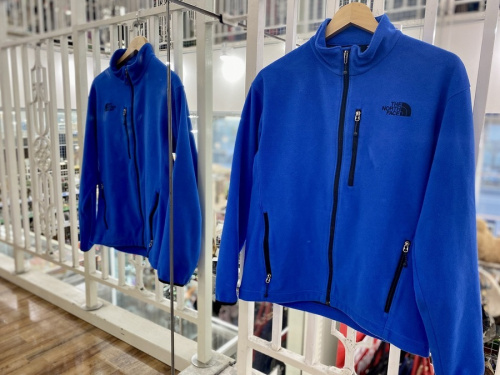 ノースフェイスのトルネードジャケット