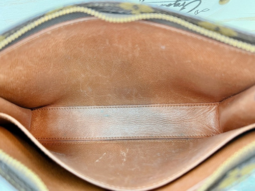 ポーチのルイヴィトン