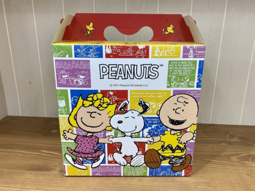 スヌーピーのSNOOPY