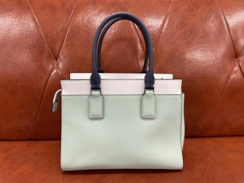 ハンドバッグのKATE SPADE