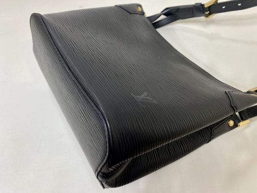 LOUIS VUITTONのルイヴィトン