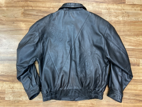 レザージャケットのPIERRE BALMAIN