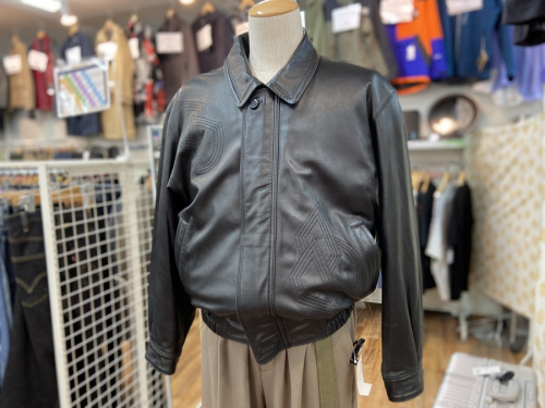 PIERRE BALMAINのピエールバルマン