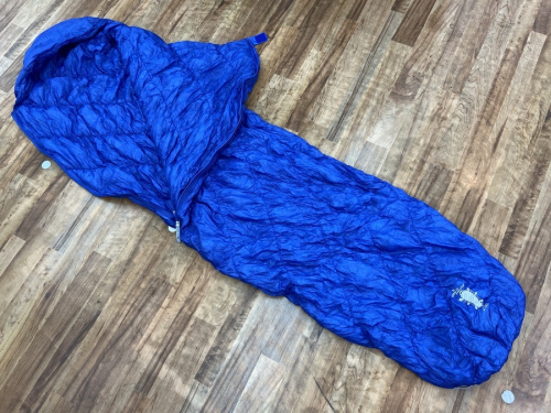 シュラフのmont-bell（モンベル）