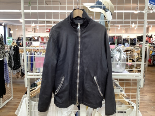 メンズファッションのレザージャケット