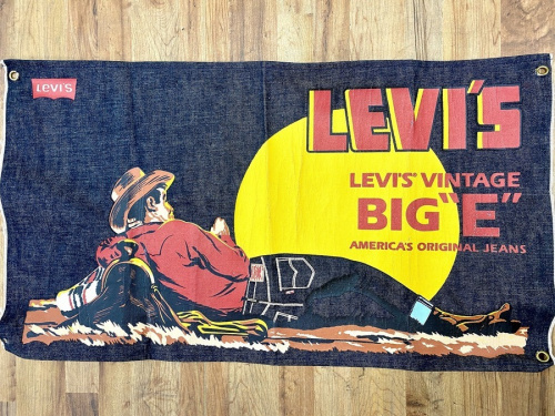 タペストリーのLEVI’S