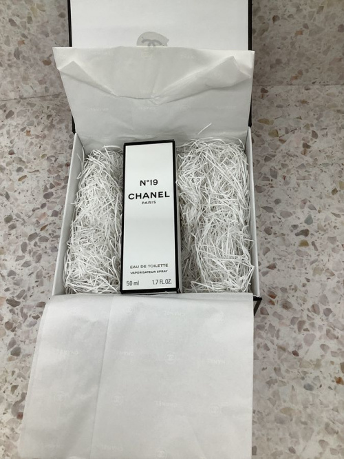 シャネルのCHANEL