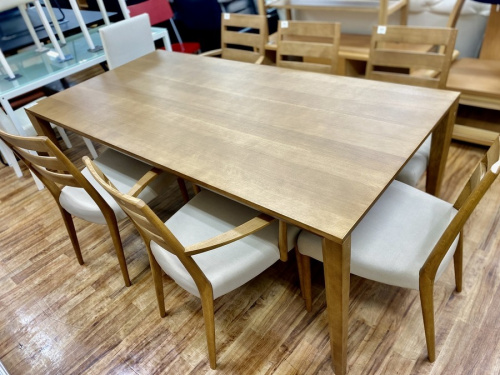 家具のカリモク
