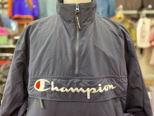 ジャケットのChampion
