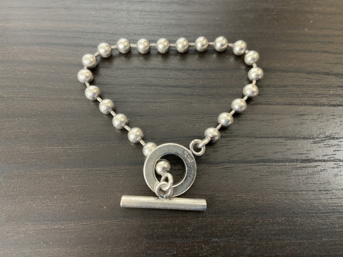 ブランドのブレスレット