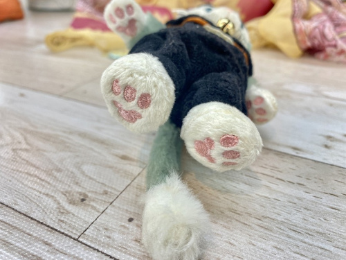 ジェラトーニのぬいぐるみバッジ