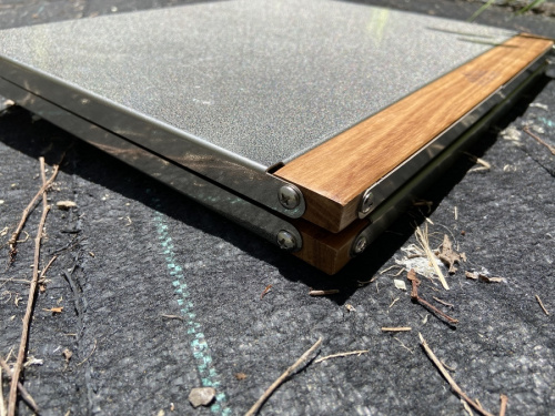 マウントスミのテーブル