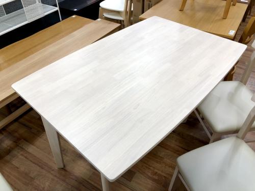 ダイニングセットのニトリ