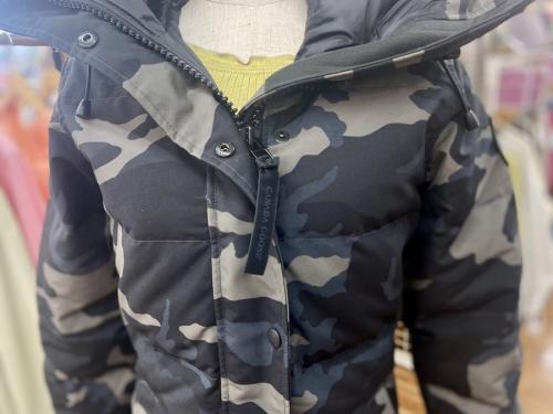 アウターのCANADA GOOSE
