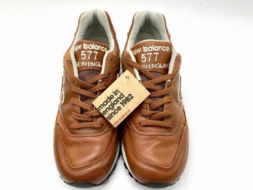 スニーカーのニューバランス