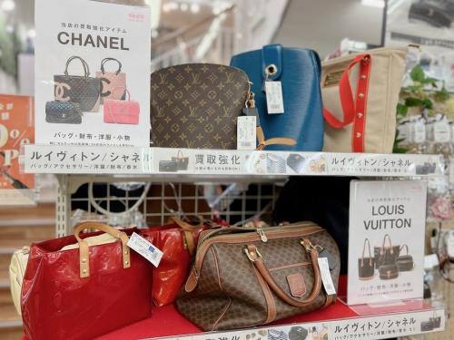 LOUIS VUITTONのCHANEL