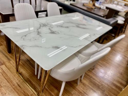 家具のダイニングセット