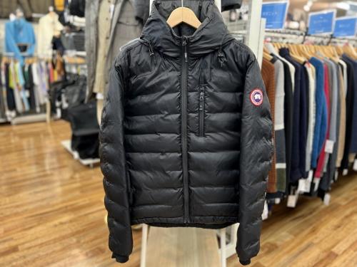 アウターのCANADA GOOSE