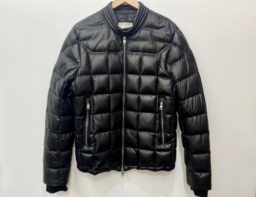 モンクレールのMONCLER