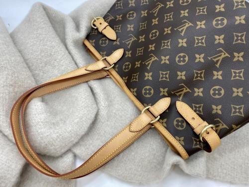 ブランド・ラグジュアリーのLOUIS VUITTON