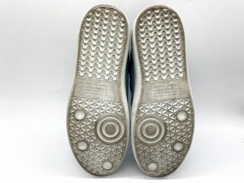 ベルクロスニーカー