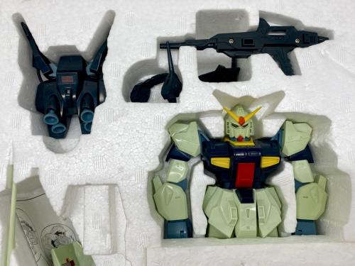 デラックスガンダムのモビルスーツ