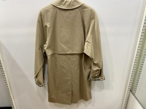 BURBERRYの比翼コート