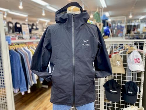 アウターのARC'TERYX