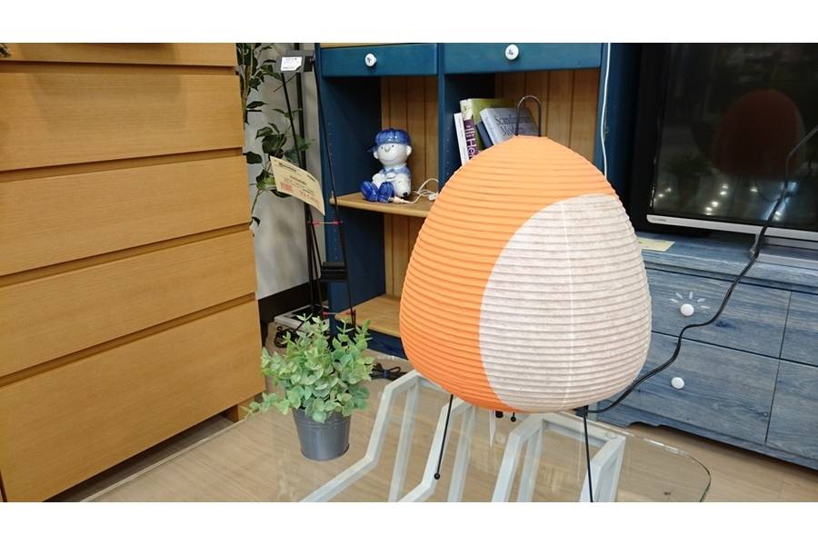 Isamu Noguchi (イサムノグチ)のインテリア照明『AKARI』のご紹介