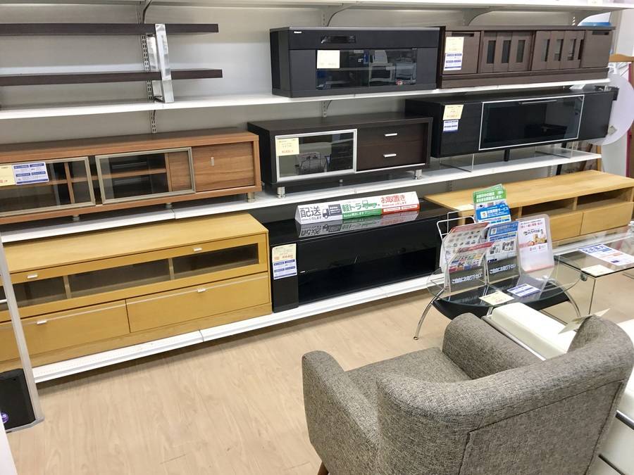 karimoku(カリモク)のコーナーキュリオケースをご紹介！【名古屋徳重店