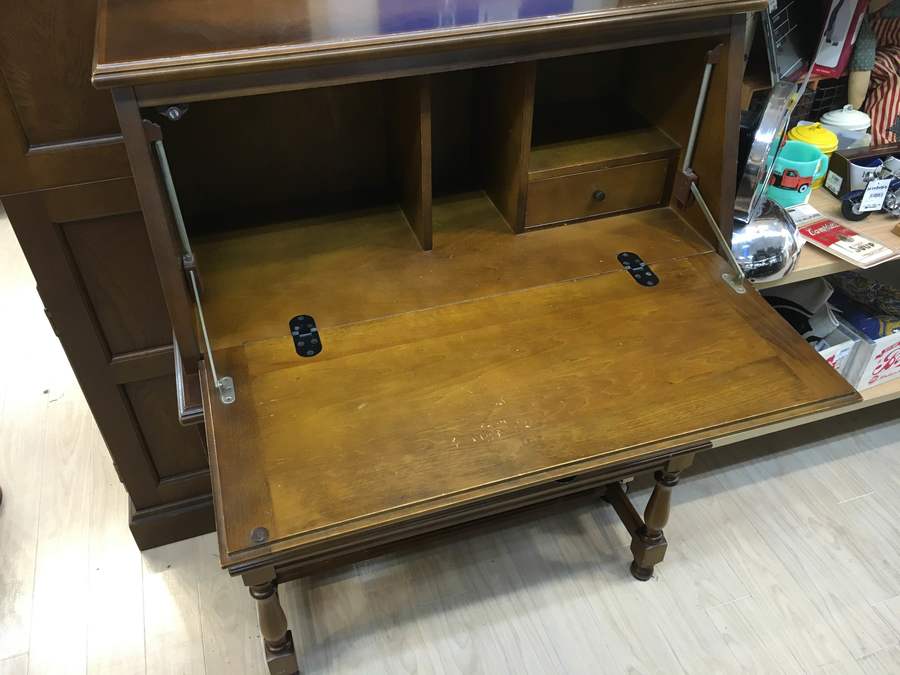 ライティングビューロー アンティーク カリモク 2022skari24.jpg