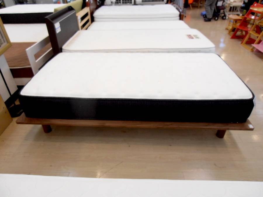 無印良品のシングルベッド(マットレスはNスリープ H2-S)をご紹介