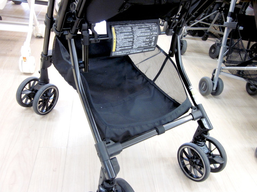 Combi(コンビ)のベビーカー「スゴカル4キャスコンパクトエッグ