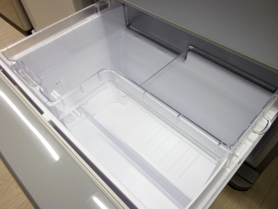 SHARP(シャープ)の350L 3ドア冷蔵庫 2019年製「SJ-W351E」｜2019年12月