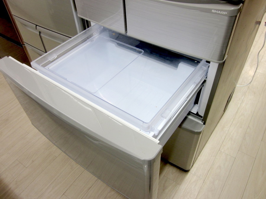 2016年式 455L シャープ 6ドア冷蔵庫 SJ-PF47B-S SHARP(シャープ)の455L 6ドア冷蔵庫 2016年製「SJ-XF47B-S