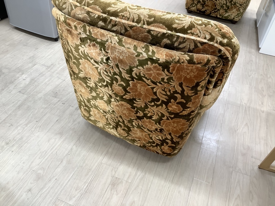 Karimoku（カリモク）の金華山シングルソファーが入荷しました