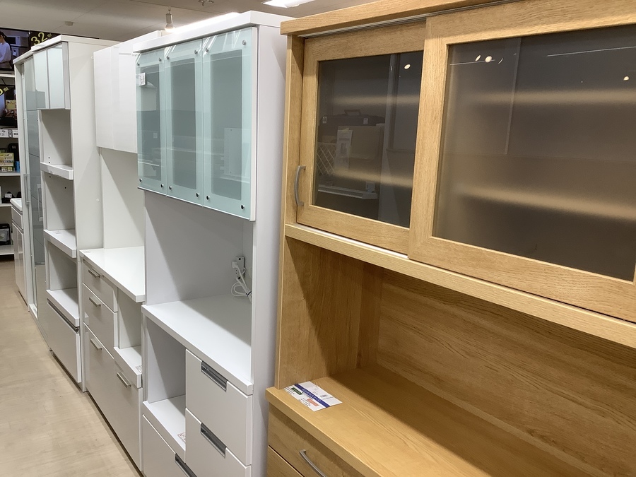 UNICO（ウニコ）ガラステーブル入荷【名古屋徳重店】｜2021年07月30日