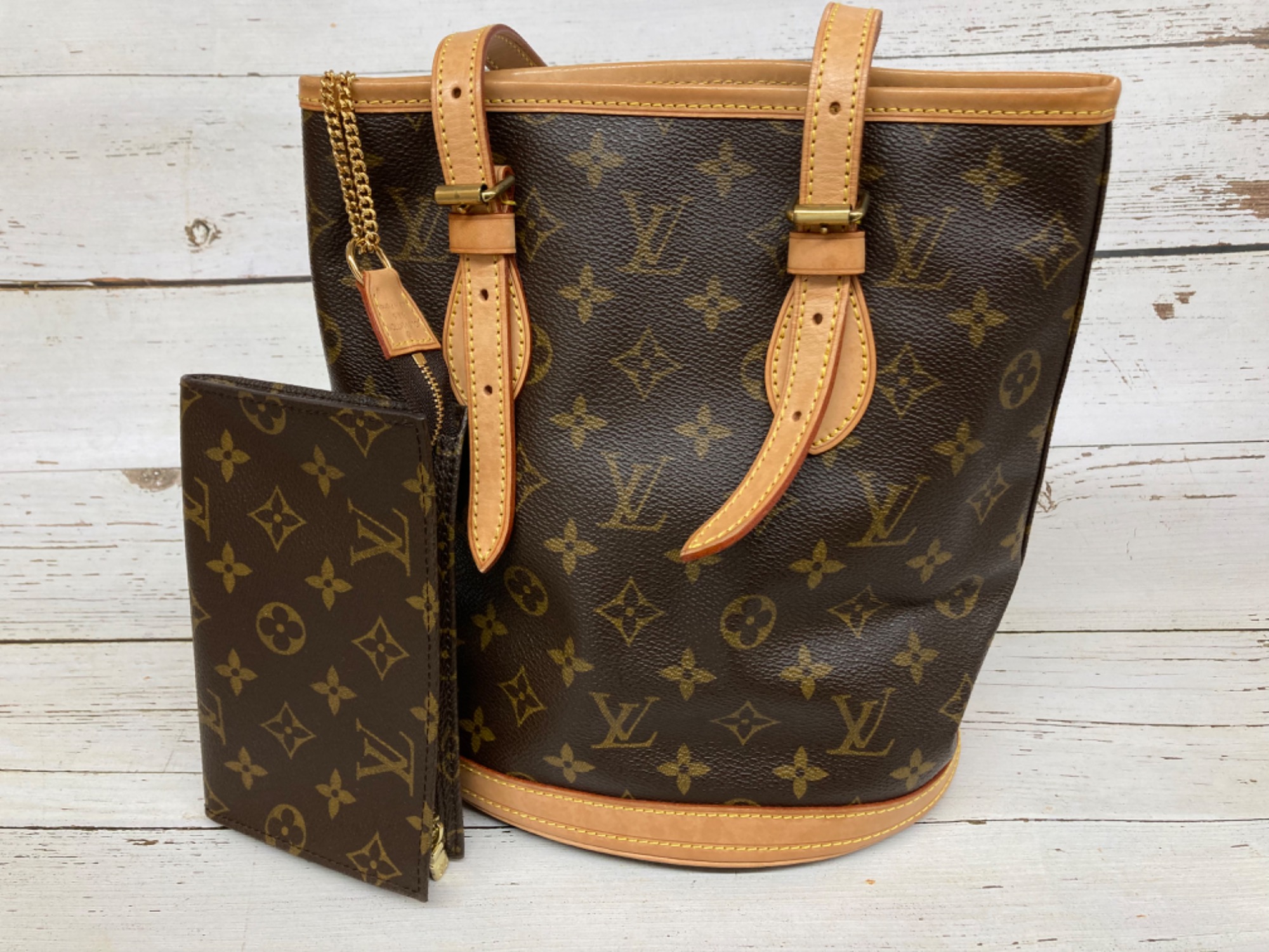 LOUIS VUITTON/ルイヴィトン】から極上のプチ・バケットが入荷いたし 
