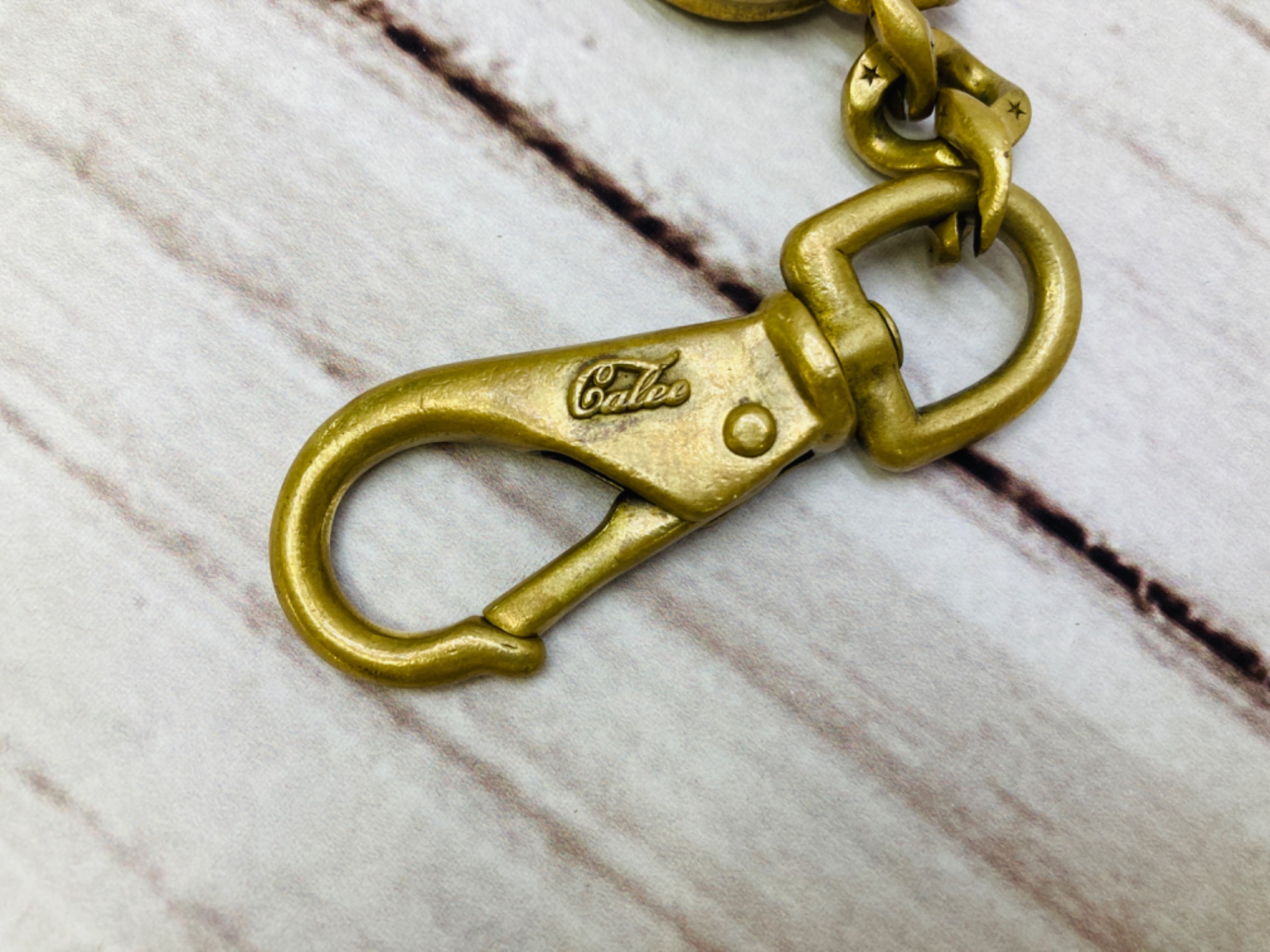 価格は安く CALEE / キャリー】ゴールドウォレットチェーン《イーグル》が 小物