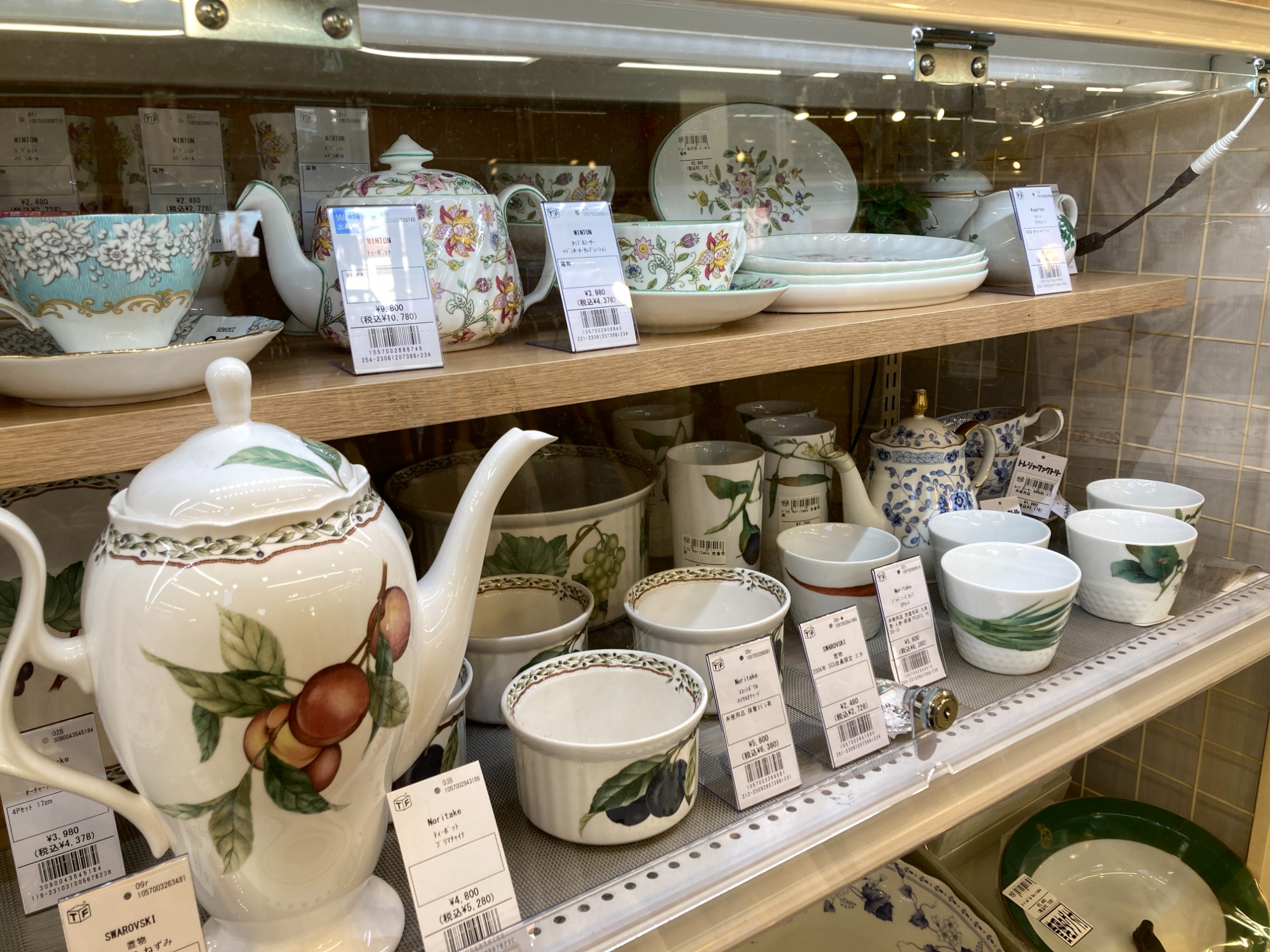 Noritake/ノリタケ】カップ＆ソーサー ”MALEKAH” 2Pセットが入荷しま